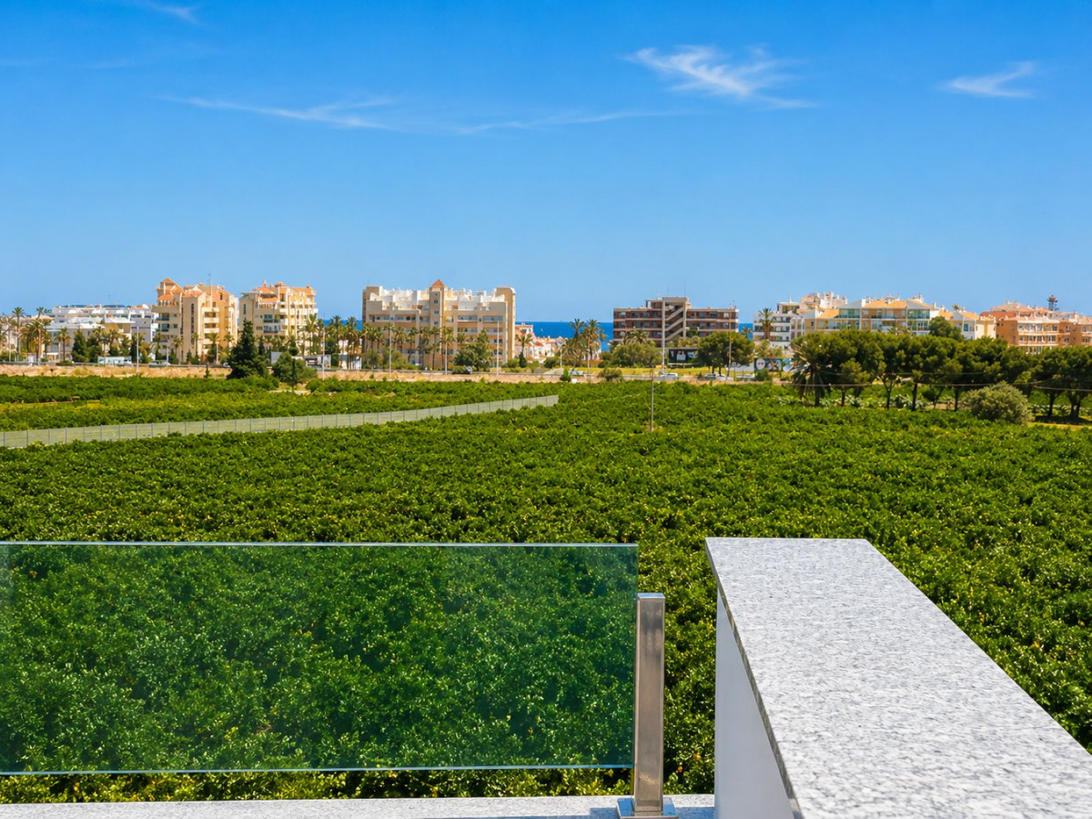 For sale - 3 Bedroom 3 Bathroom House - Townhouse in Orihuela - Los Balcones  - Alicante