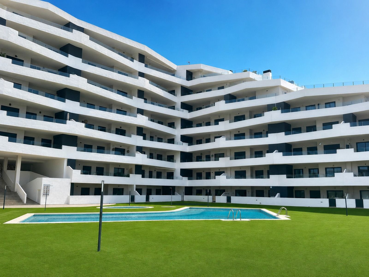 For sale - 2 Bedroom 2 Bathroom Apartment - Ground Floor Apartment in San Miguel de Salinas - San Miguel de Salinas Centro  - Alicante