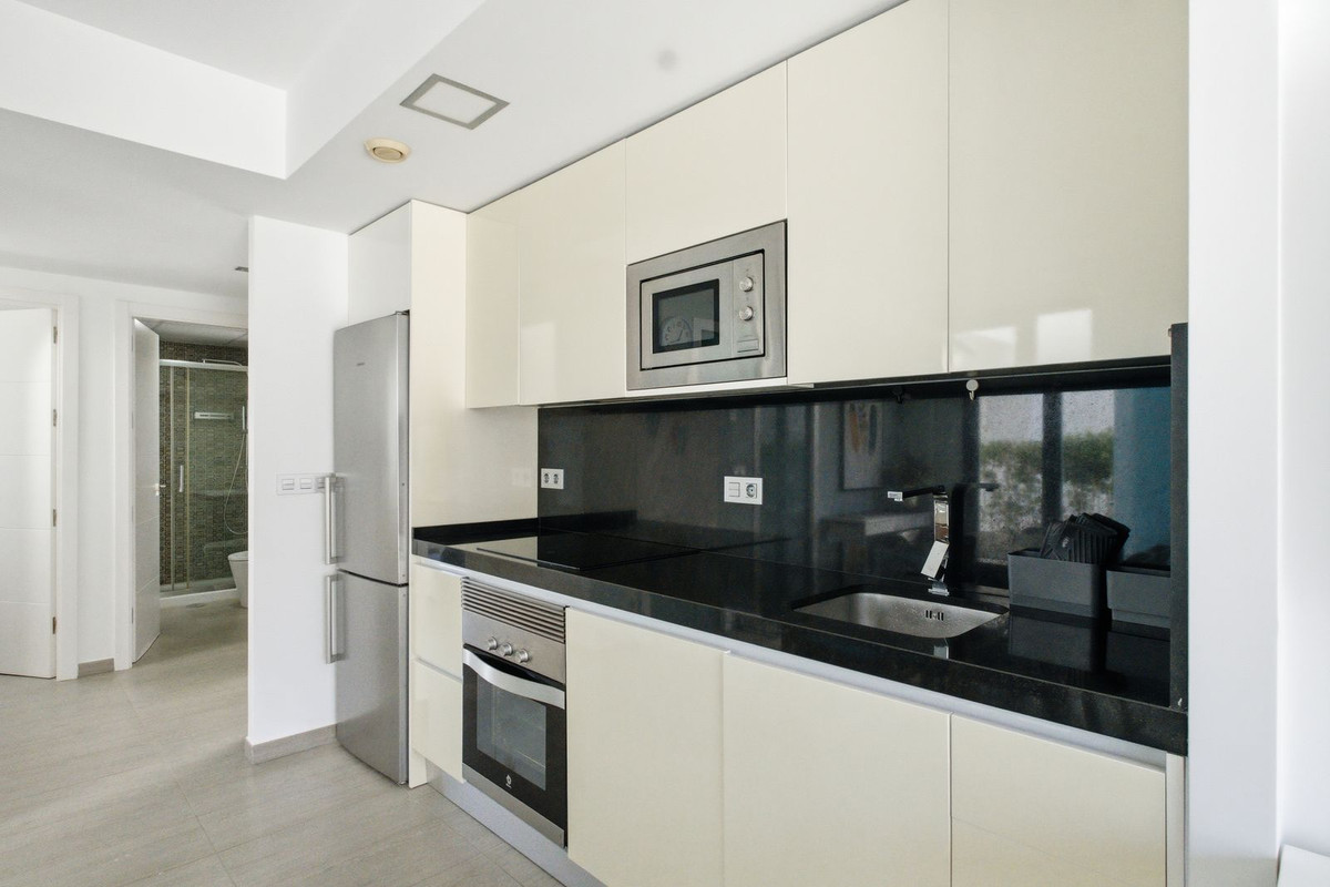 For sale - 3 Bedroom 2 Bathroom Modern Detached Villa in Punta Prima  - Punta Prima  - Alicante