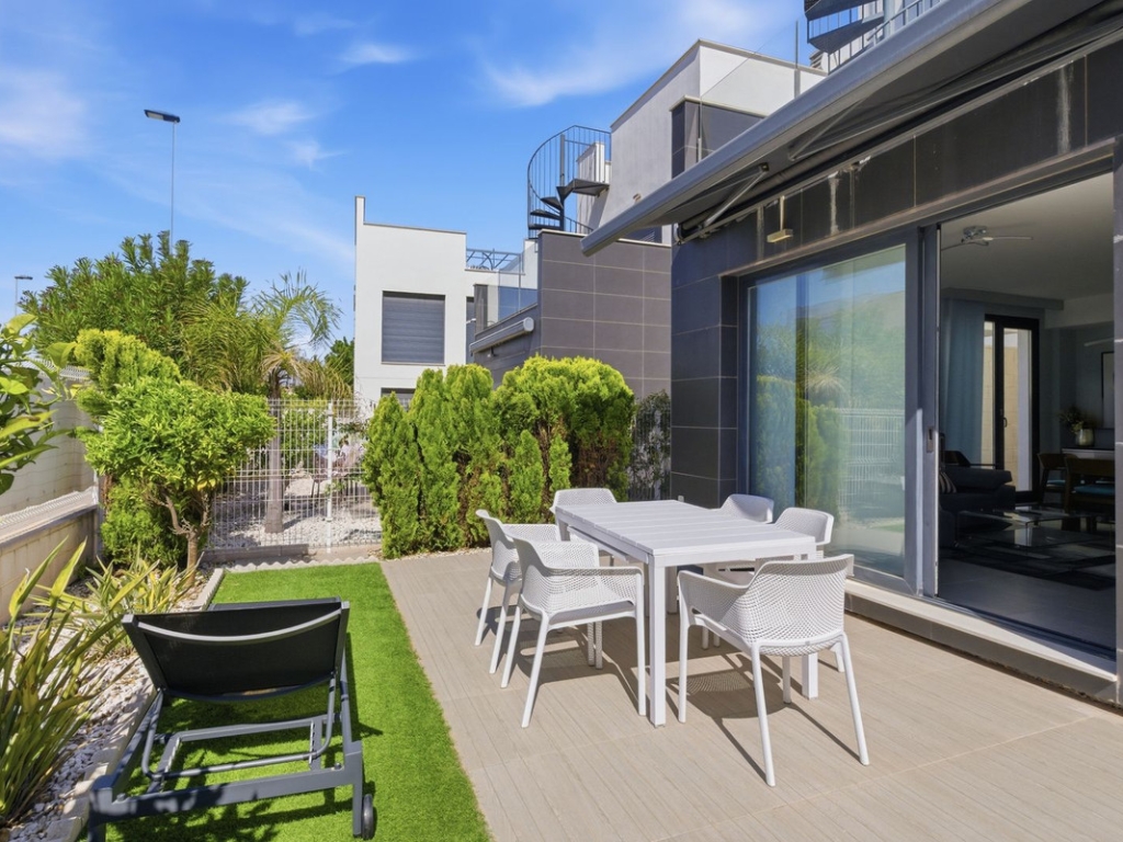 3 Bedroom 2 Bathroom Detached Villa in Punta Prima 