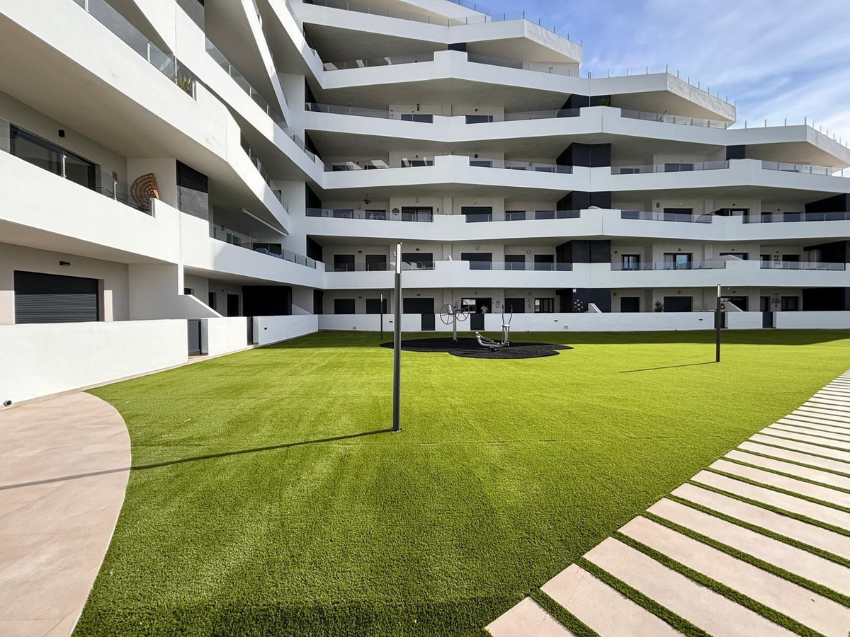 For sale - 2 Bedroom 2 Bathroom Apartment - Middle Floor Apartment in San Miguel de Salinas - San Miguel de Salinas Centro  - Alicante