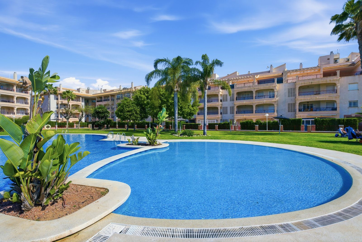 For sale - 2 Bedroom 2 Bathroom Ground Floor Apartment in Playa Flamenca  - Playa Flamenca  - Alicante