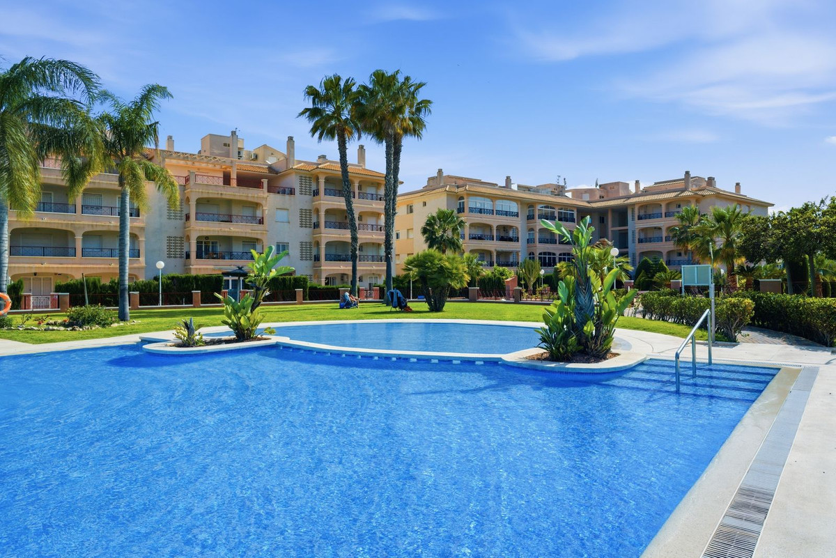 For sale - 2 Bedroom 2 Bathroom Ground Floor Apartment in Playa Flamenca  - Playa Flamenca  - Alicante