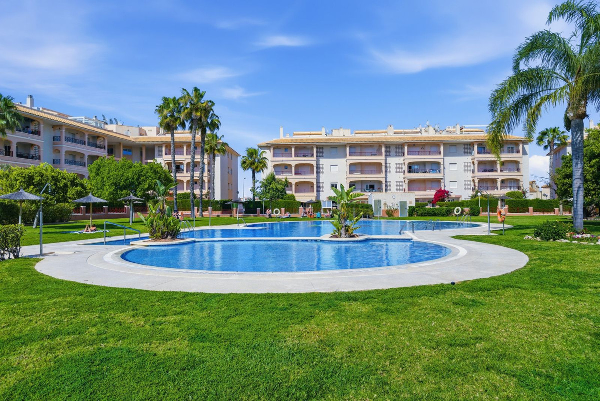 For sale - 2 Bedroom 2 Bathroom Ground Floor Apartment in Playa Flamenca  - Playa Flamenca  - Alicante