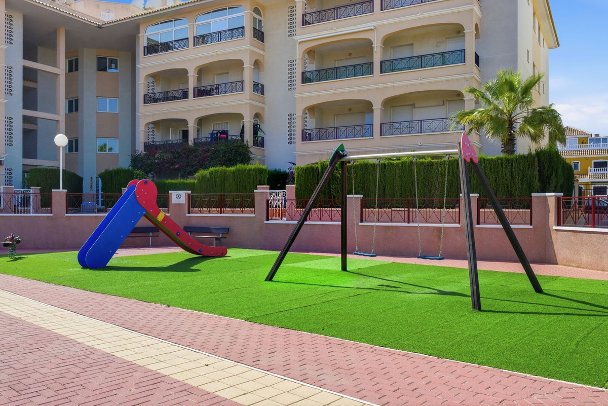 For sale - 2 Bedroom 2 Bathroom Ground Floor Apartment in Playa Flamenca  - Playa Flamenca  - Alicante