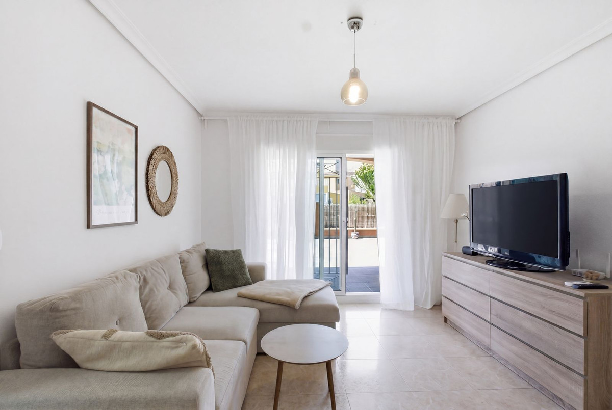 For sale - 2 Bedroom 2 Bathroom Ground Floor Apartment in Playa Flamenca  - Playa Flamenca  - Alicante
