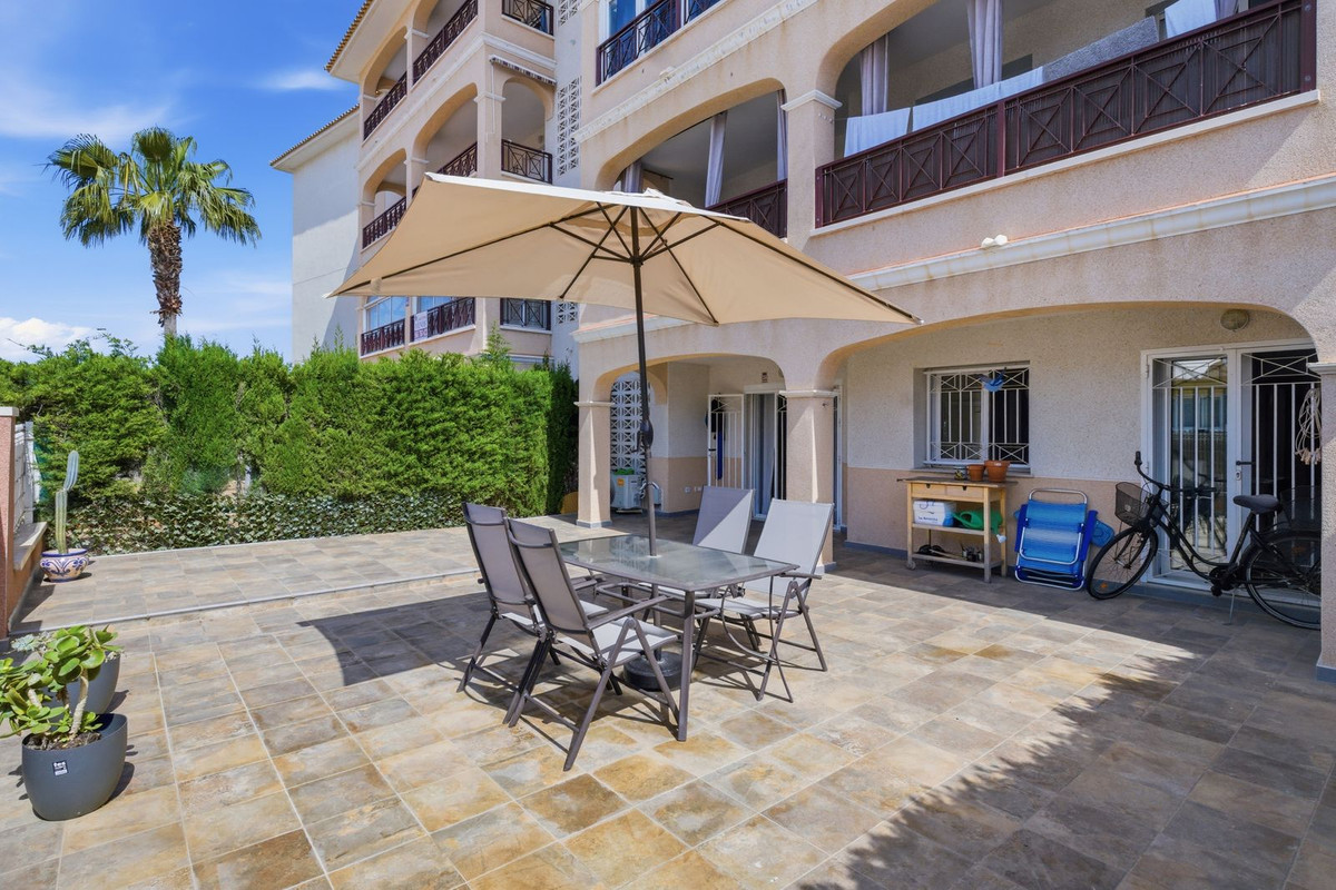 For sale - 2 Bedroom 2 Bathroom Ground Floor Apartment in Playa Flamenca  - Playa Flamenca  - Alicante
