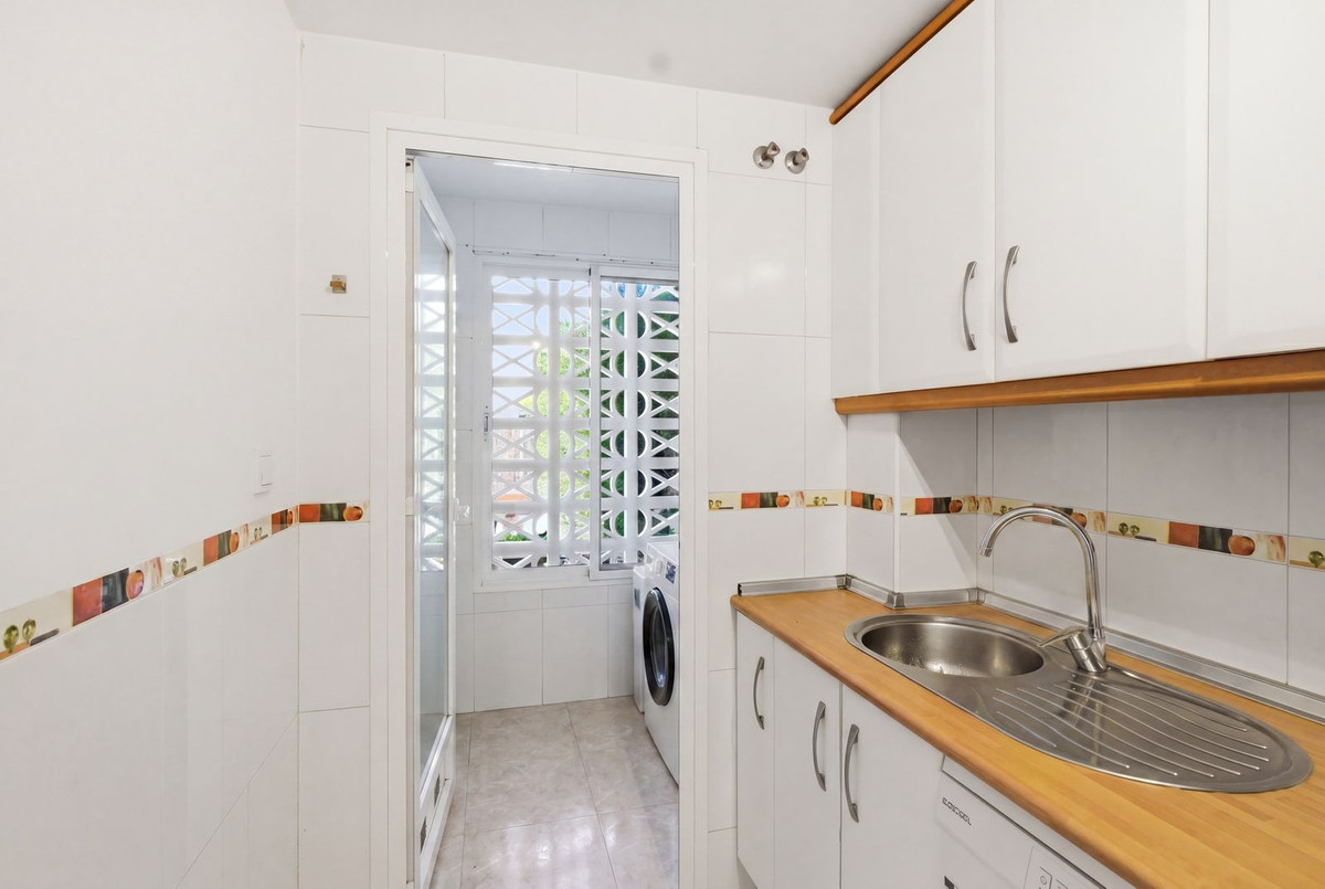 For sale - 2 Bedroom 2 Bathroom Ground Floor Apartment in Playa Flamenca  - Playa Flamenca  - Alicante