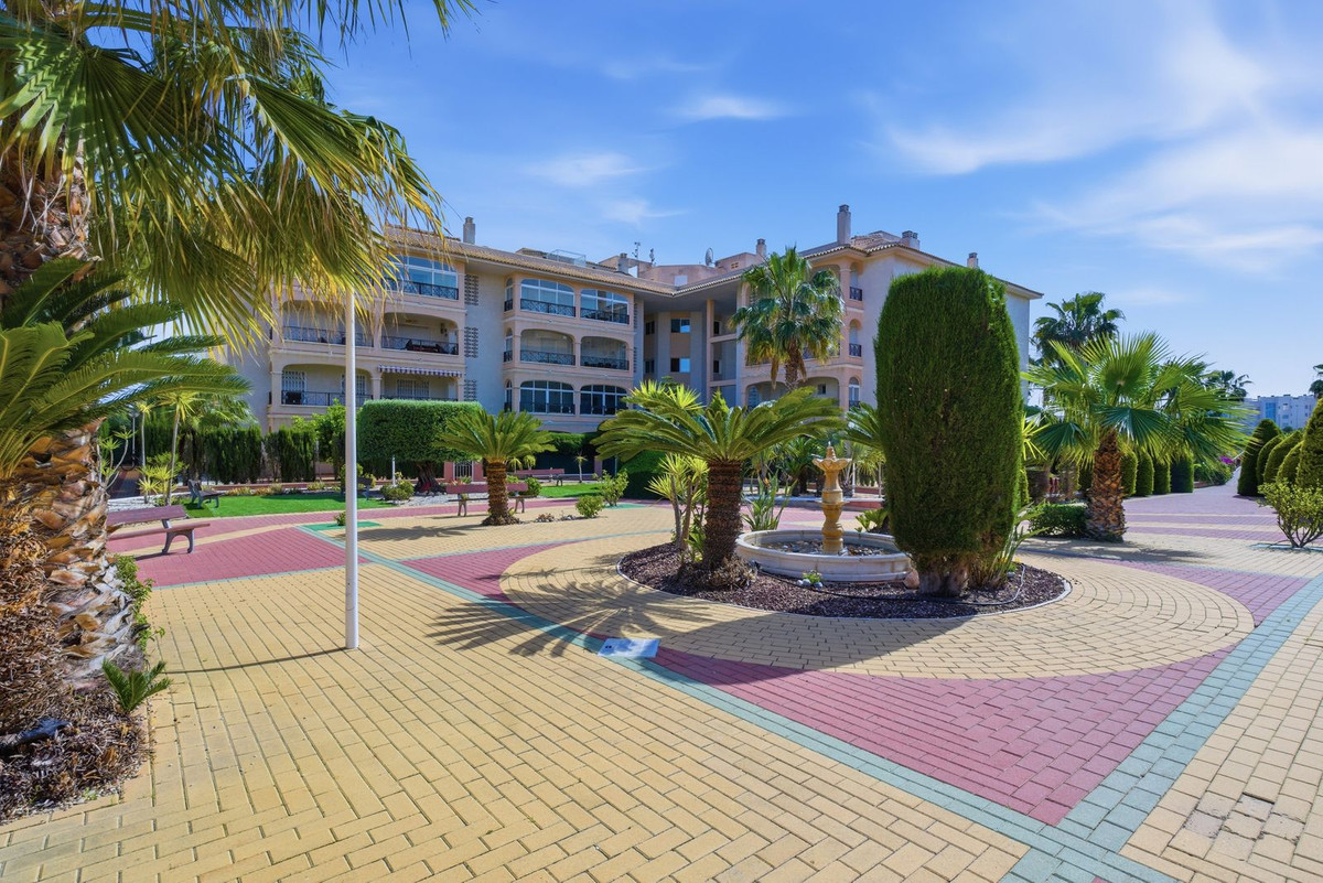 For sale - 2 Bedroom 2 Bathroom Ground Floor Apartment in Playa Flamenca  - Playa Flamenca  - Alicante