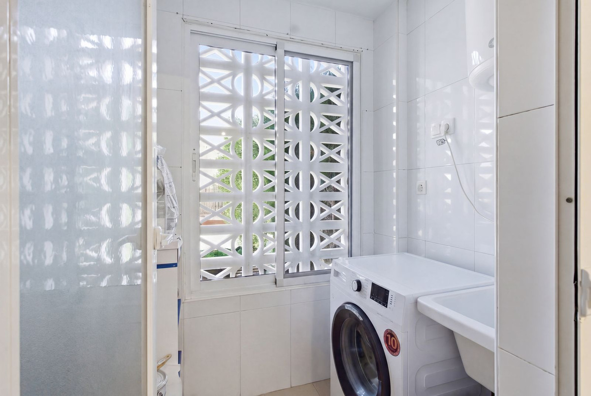 For sale - 2 Bedroom 2 Bathroom Ground Floor Apartment in Playa Flamenca  - Playa Flamenca  - Alicante