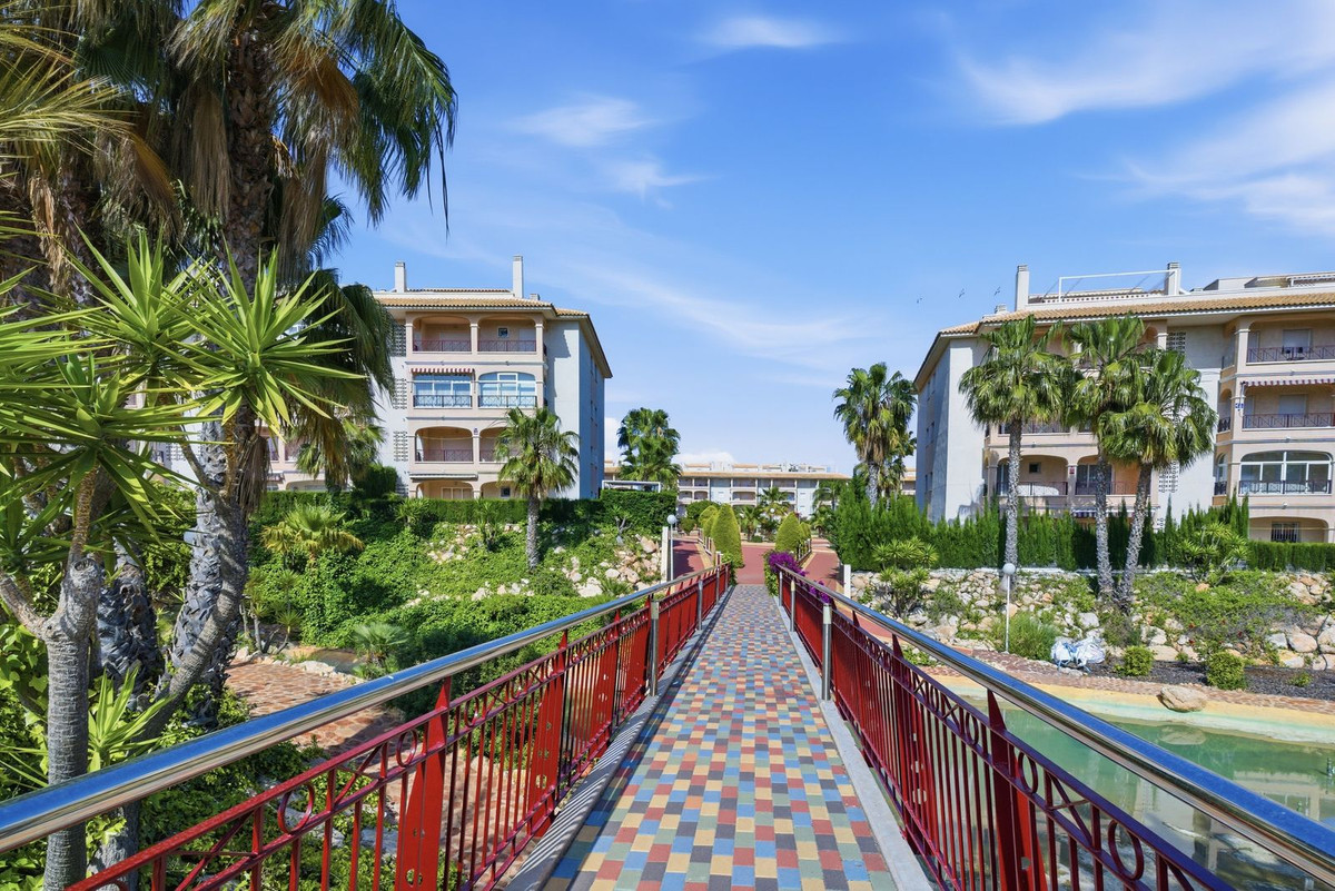 For sale - 2 Bedroom 2 Bathroom Ground Floor Apartment in Playa Flamenca  - Playa Flamenca  - Alicante
