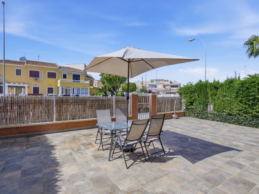 2 Bedroom 2 Bathroom Ground Floor Apartment in Playa Flamenca