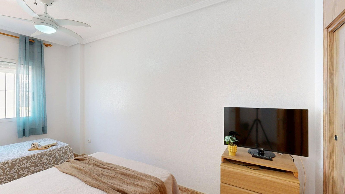 For sale - 3 Bedroom 2 Bathroom House - Townhouse in Pilar de la Horadada - Torre de la Horadada  - Alicante