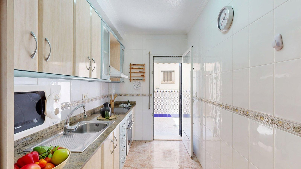 For sale - 3 Bedroom 2 Bathroom House - Townhouse in Pilar de la Horadada - Torre de la Horadada  - Alicante