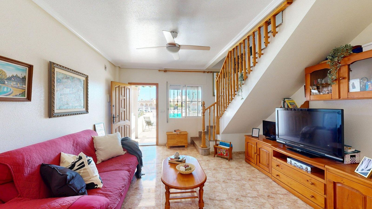For sale - 3 Bedroom 2 Bathroom House - Townhouse in Pilar de la Horadada - Torre de la Horadada  - Alicante