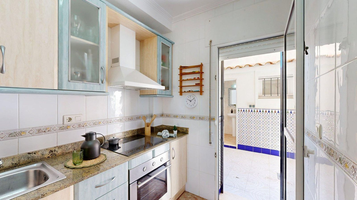 For sale - 3 Bedroom 2 Bathroom House - Townhouse in Pilar de la Horadada - Torre de la Horadada  - Alicante