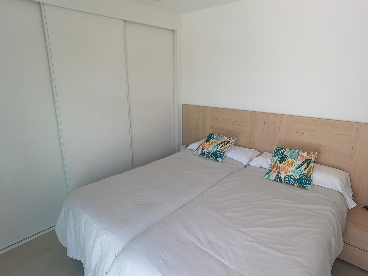 For sale - 4 Bedroom 4 Bathroom House - Detached Villa in Algorfa - La Finca Golf  - Alicante