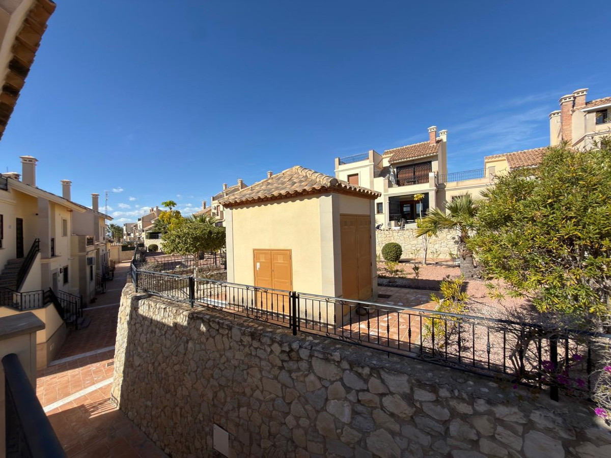 For sale - 2 Bedroom 2 Bathroom House - Bungalow in Algorfa - La Finca Golf  - Alicante