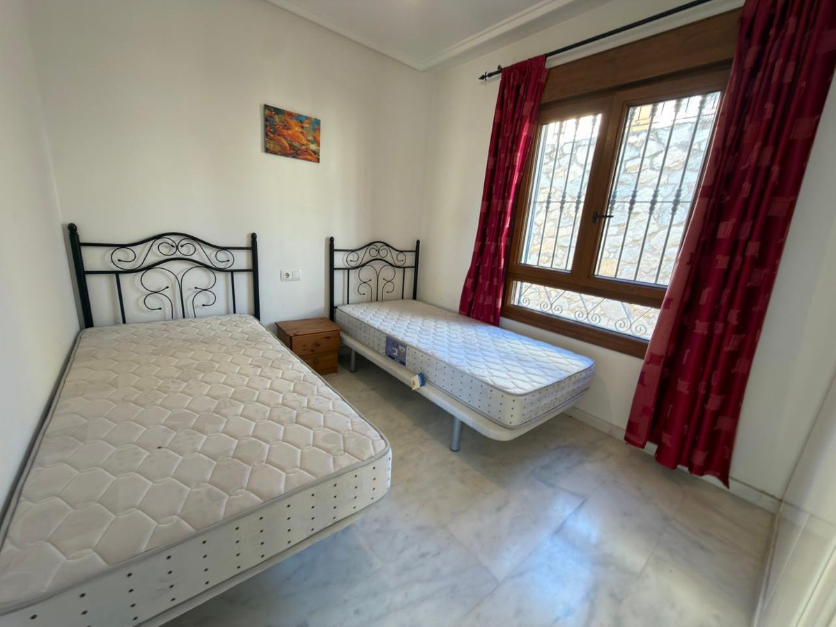 For sale - 2 Bedroom 2 Bathroom House - Bungalow in Algorfa - La Finca Golf  - Alicante