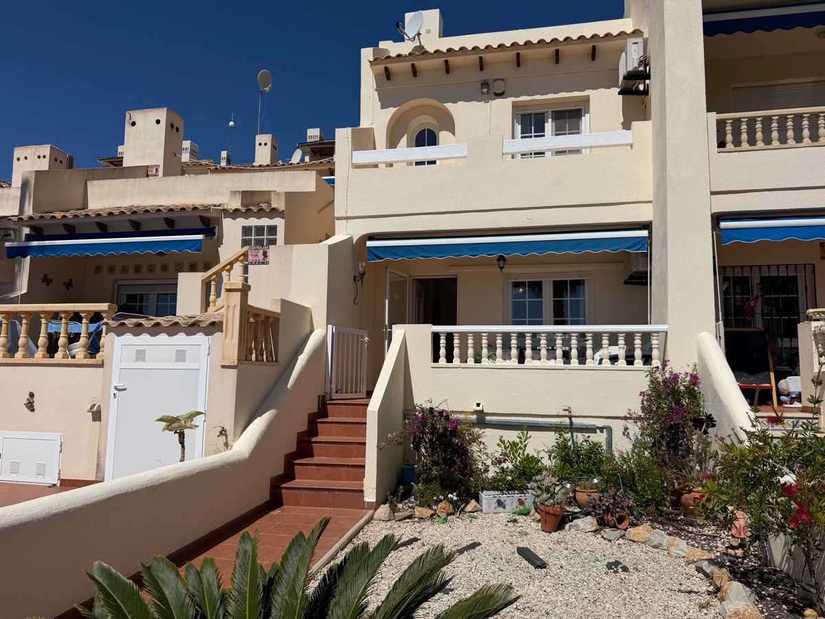 For sale - 2 Bedroom 3 Bathroom House - Townhouse in Orihuela - Las Ramblas Golf  - Alicante