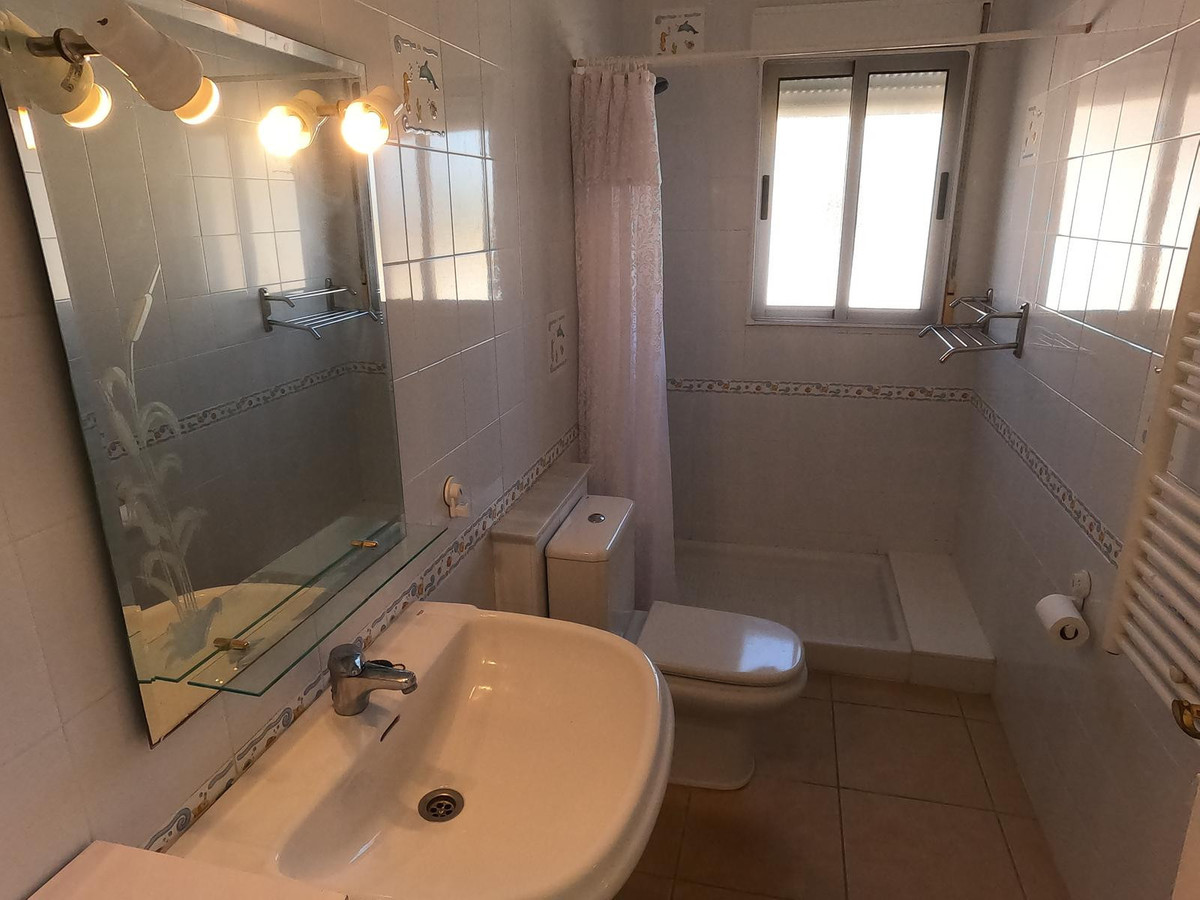 For sale - 4 Bedroom 3 Bathroom House - Detached Villa in Algorfa - Algorfa Centro  - Alicante