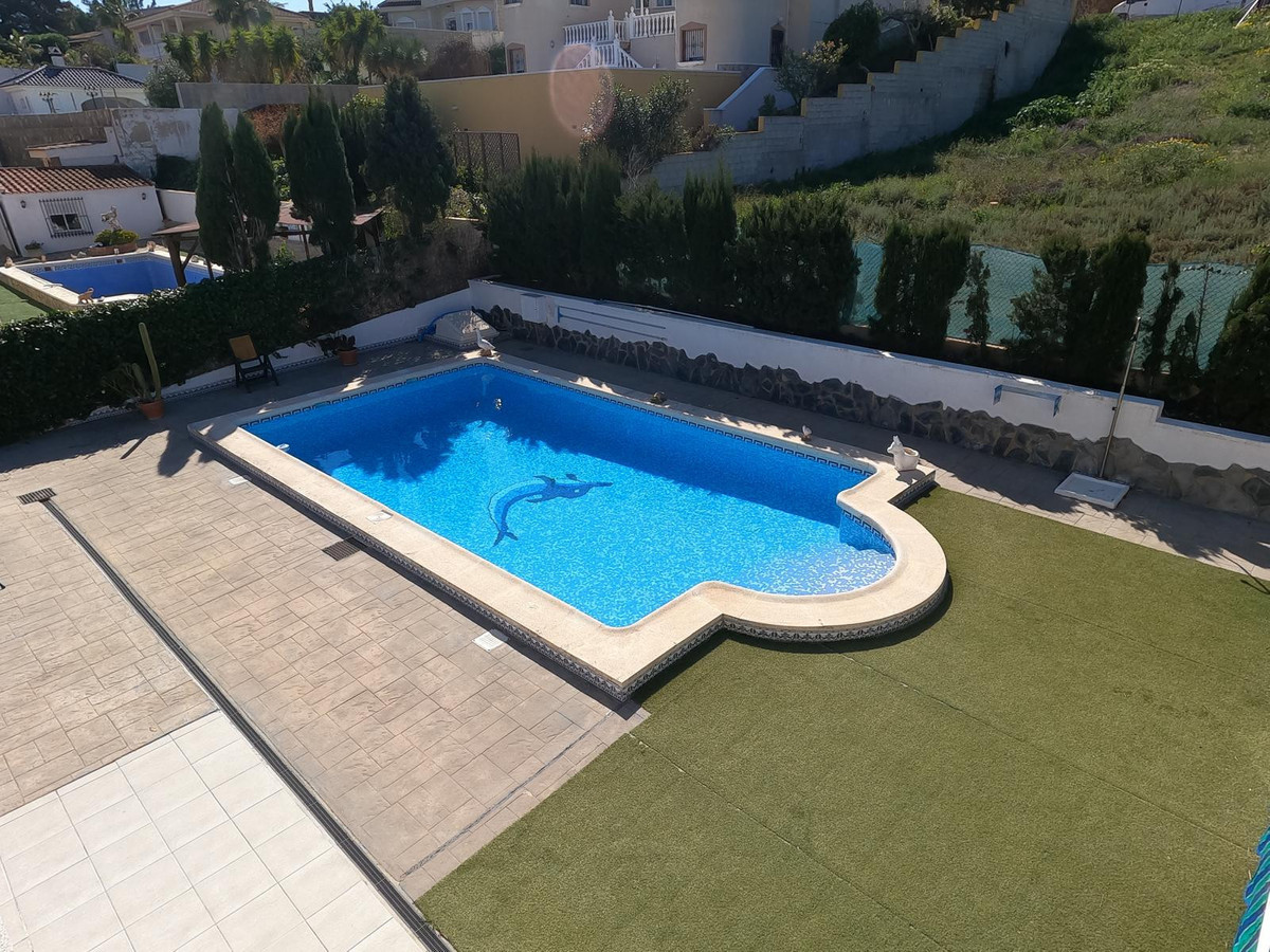 For sale - 4 Bedroom 3 Bathroom House - Detached Villa in Algorfa - Algorfa Centro  - Alicante
