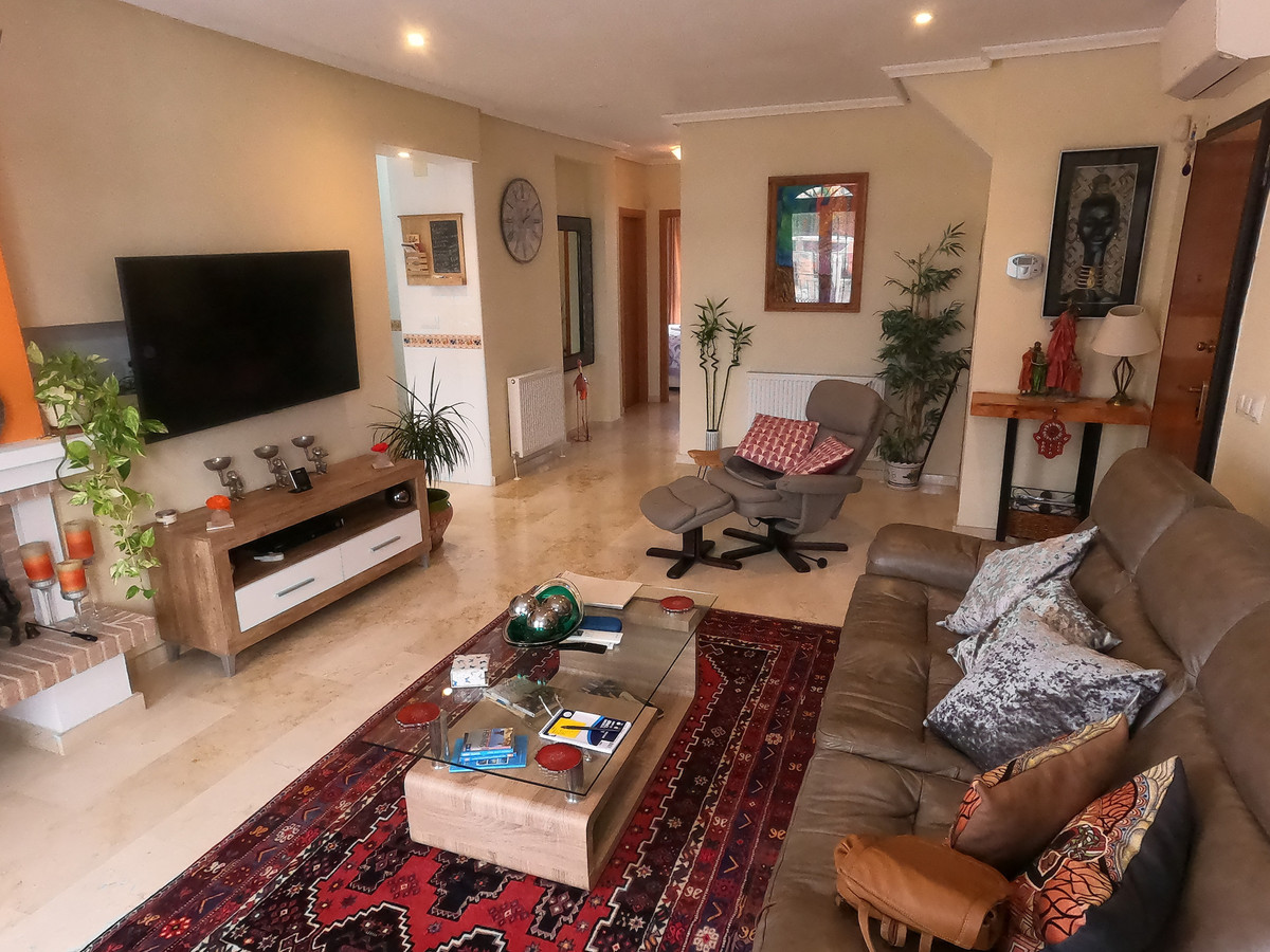 For sale - 3 Bedroom 2 Bathroom House - Detached Villa in Algorfa - La Finca Golf  - Alicante