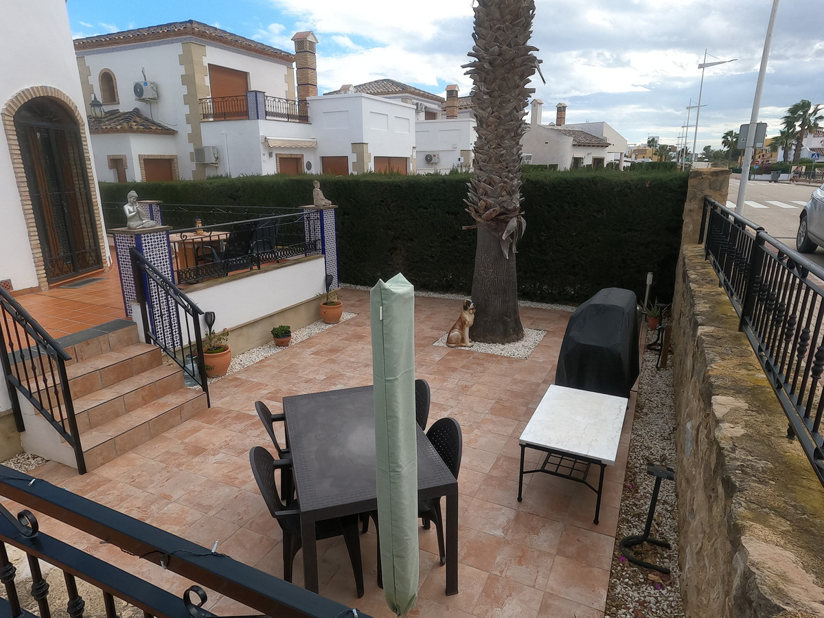 For sale - 3 Bedroom 2 Bathroom House - Detached Villa in Algorfa - La Finca Golf  - Alicante