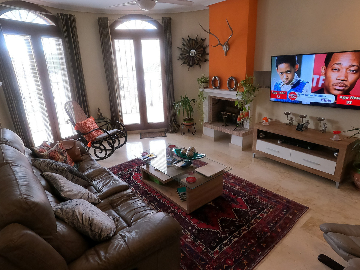 For sale - 3 Bedroom 2 Bathroom House - Detached Villa in Algorfa - La Finca Golf  - Alicante