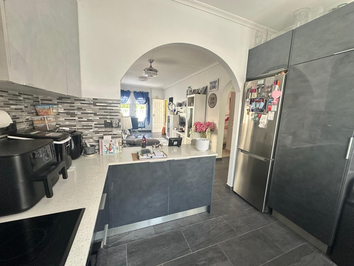 For sale - 2 Bedroom 1 Bathroom House - Detached Villa in Algorfa - Algorfa Centro  - Alicante