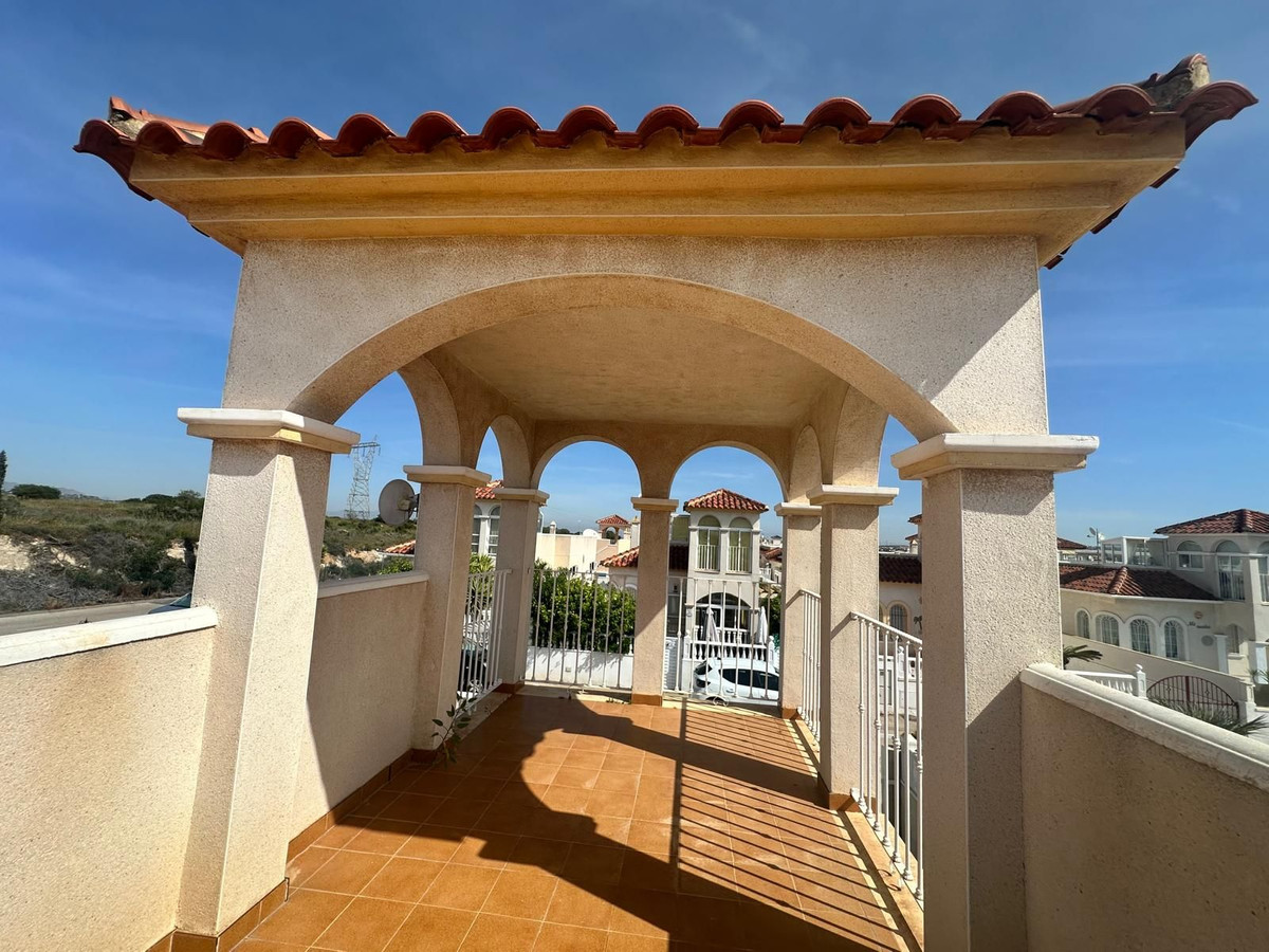 For sale - 2 Bedroom 1 Bathroom House - Detached Villa in Algorfa - Algorfa Centro  - Alicante