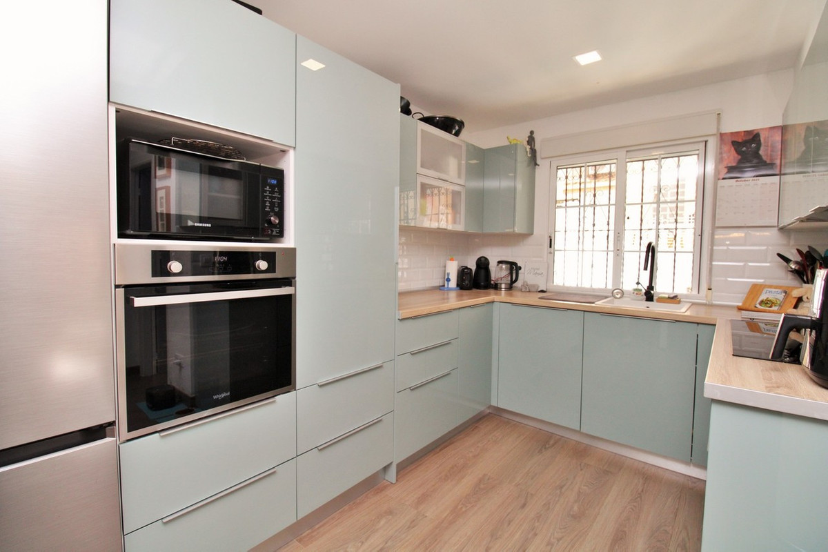 For sale - 2 Bedroom 2 Bathroom House - Townhouse in Orihuela - Villamartin  - Alicante