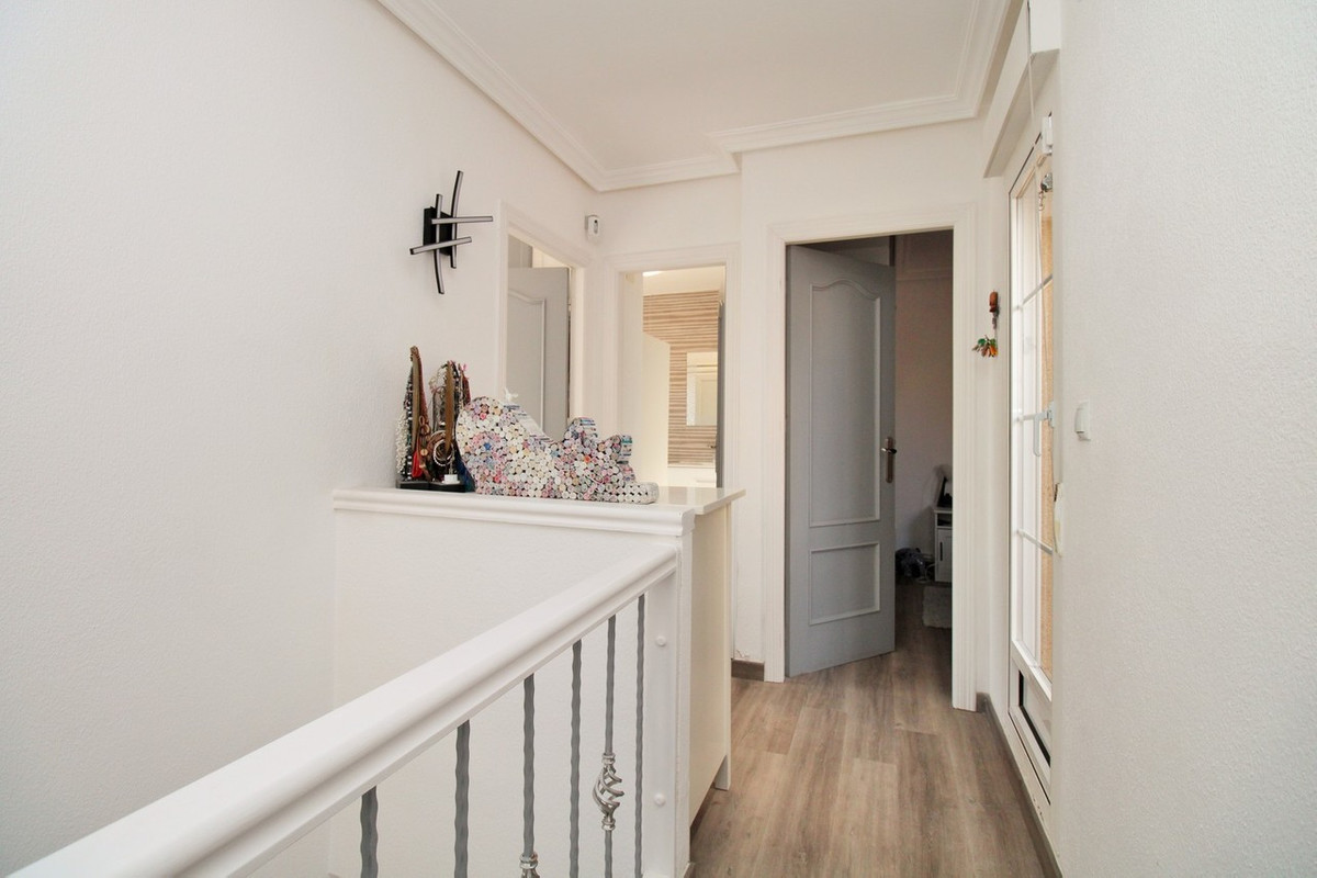 For sale - 2 Bedroom 2 Bathroom House - Townhouse in Orihuela - Villamartin  - Alicante