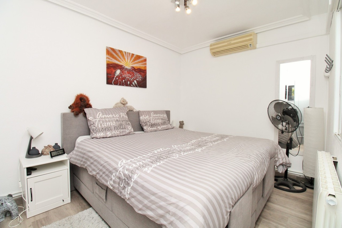 For sale - 2 Bedroom 2 Bathroom House - Townhouse in Orihuela - Villamartin  - Alicante