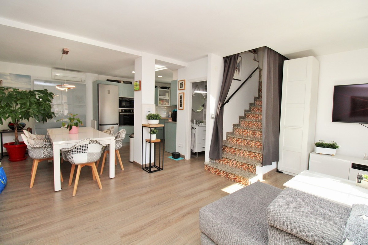 For sale - 2 Bedroom 2 Bathroom House - Townhouse in Orihuela - Villamartin  - Alicante