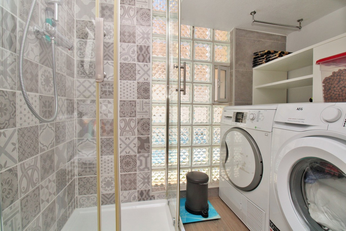 For sale - 2 Bedroom 2 Bathroom House - Townhouse in Orihuela - Villamartin  - Alicante