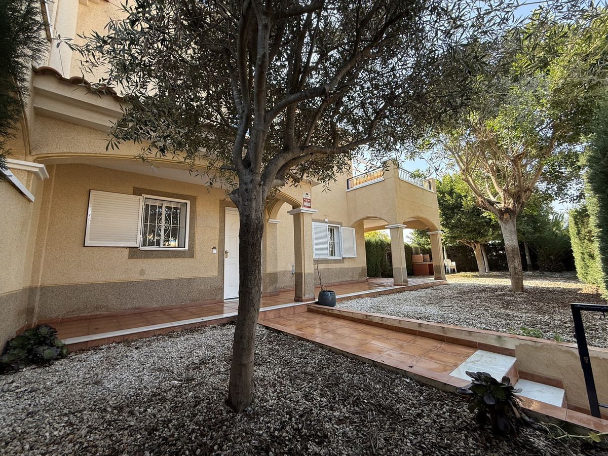 For sale - 3 Bedroom 2 Bathroom House - Townhouse in Orihuela - Mil Palmeras  - Alicante