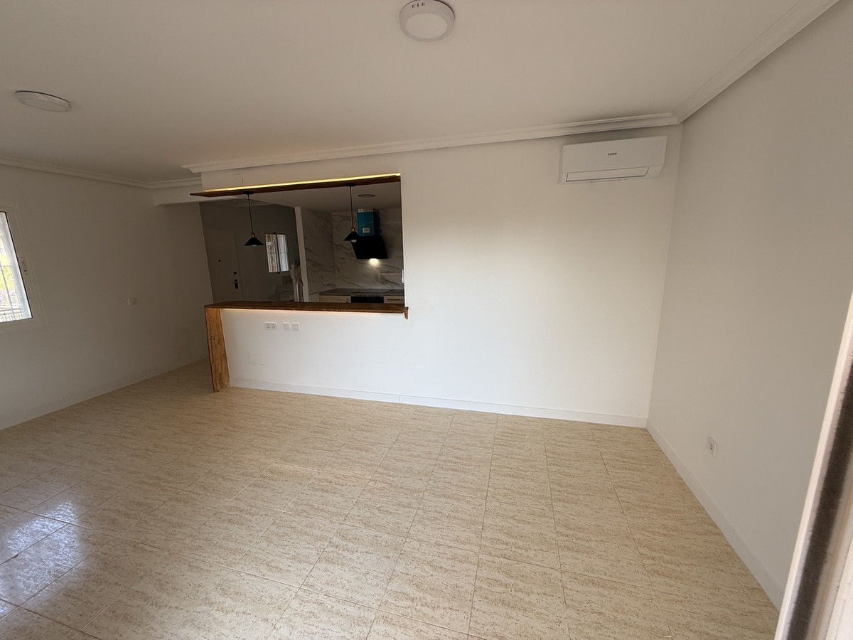 For sale - 3 Bedroom 2 Bathroom House - Townhouse in Orihuela - Mil Palmeras  - Alicante