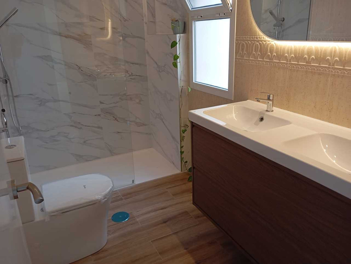 For sale - 3 Bedroom 2 Bathroom House - Townhouse in Orihuela - Mil Palmeras  - Alicante