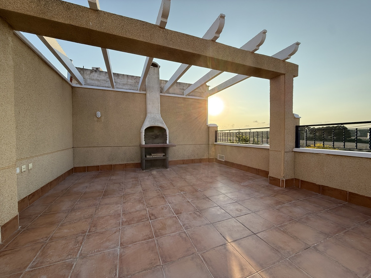 For sale - 3 Bedroom 2 Bathroom House - Townhouse in Orihuela - Mil Palmeras  - Alicante