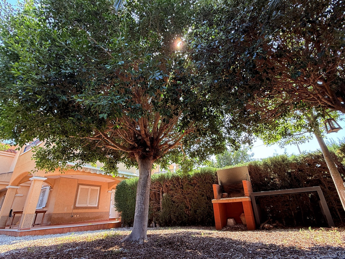For sale - 3 Bedroom 2 Bathroom House - Townhouse in Orihuela - Mil Palmeras  - Alicante