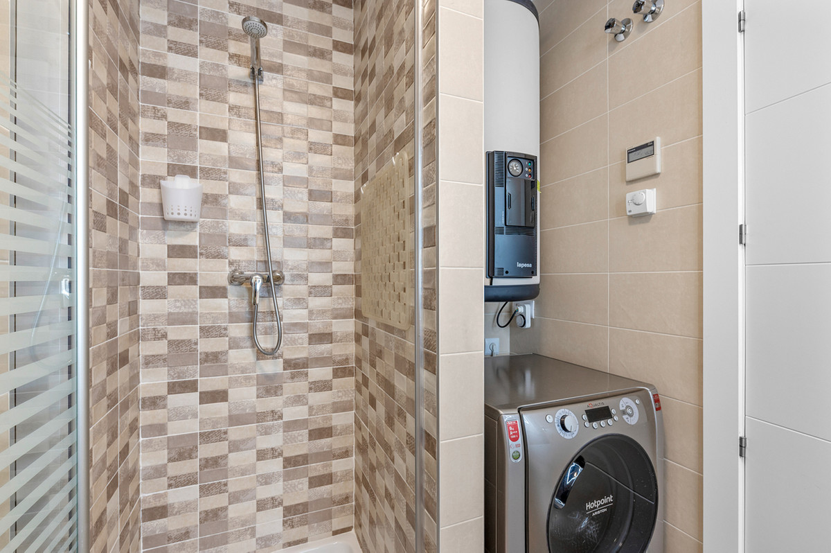 For sale - 2 Bedroom 2 Bathroom Apartment - Middle Floor Apartment in Orihuela - Los Dolses  - Alicante