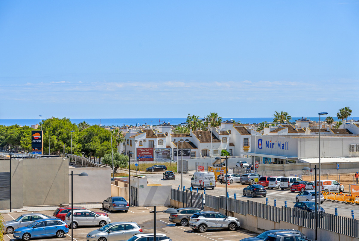 For sale - 2 Bedroom 2 Bathroom Apartment - Middle Floor Apartment in Orihuela - Los Dolses  - Alicante
