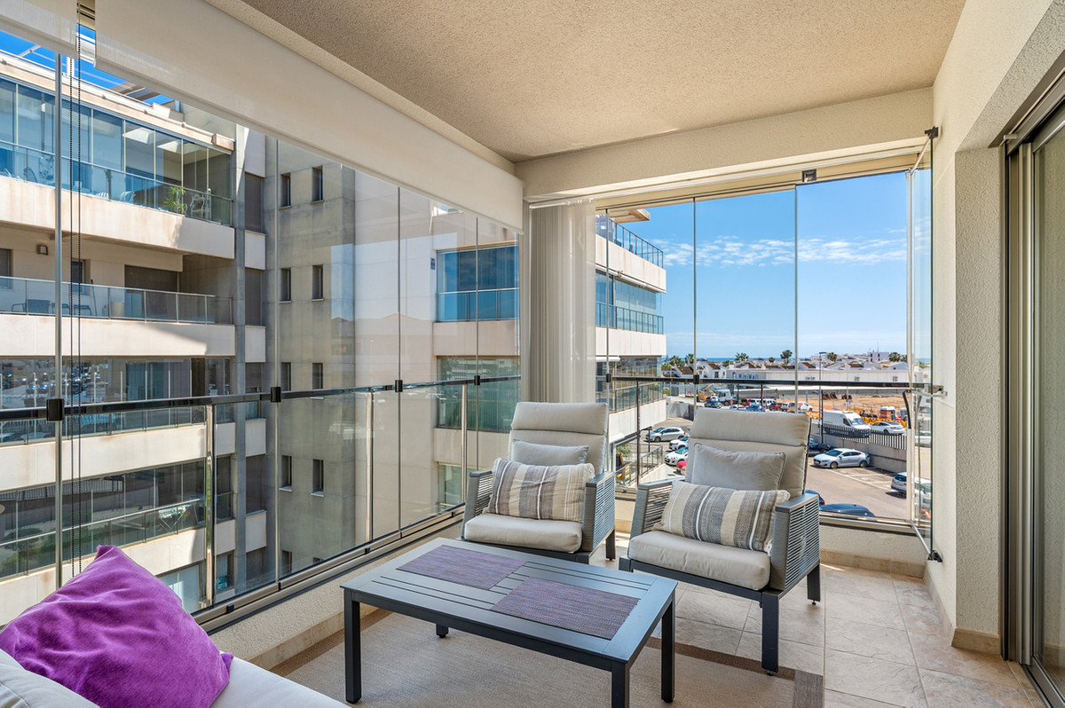 For sale - 2 Bedroom 2 Bathroom Apartment - Middle Floor Apartment in Orihuela - Los Dolses  - Alicante