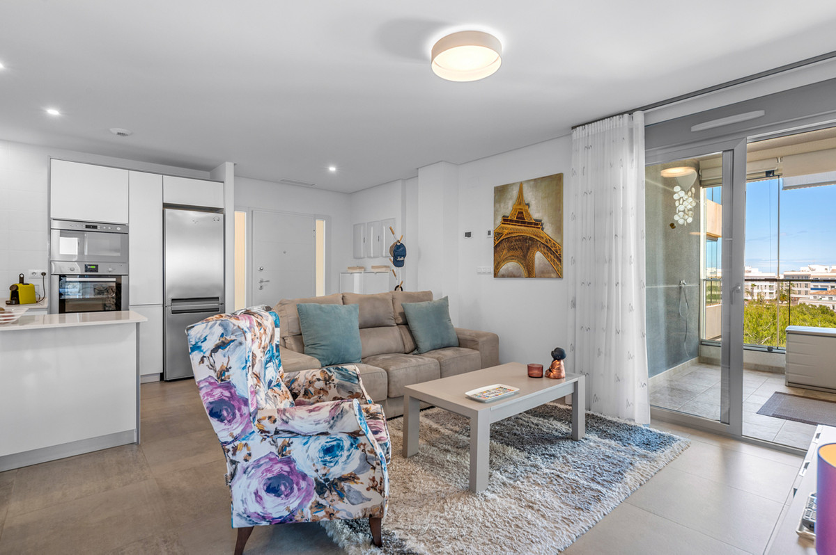 For sale - 2 Bedroom 2 Bathroom Apartment - Middle Floor Apartment in Orihuela - Los Dolses  - Alicante