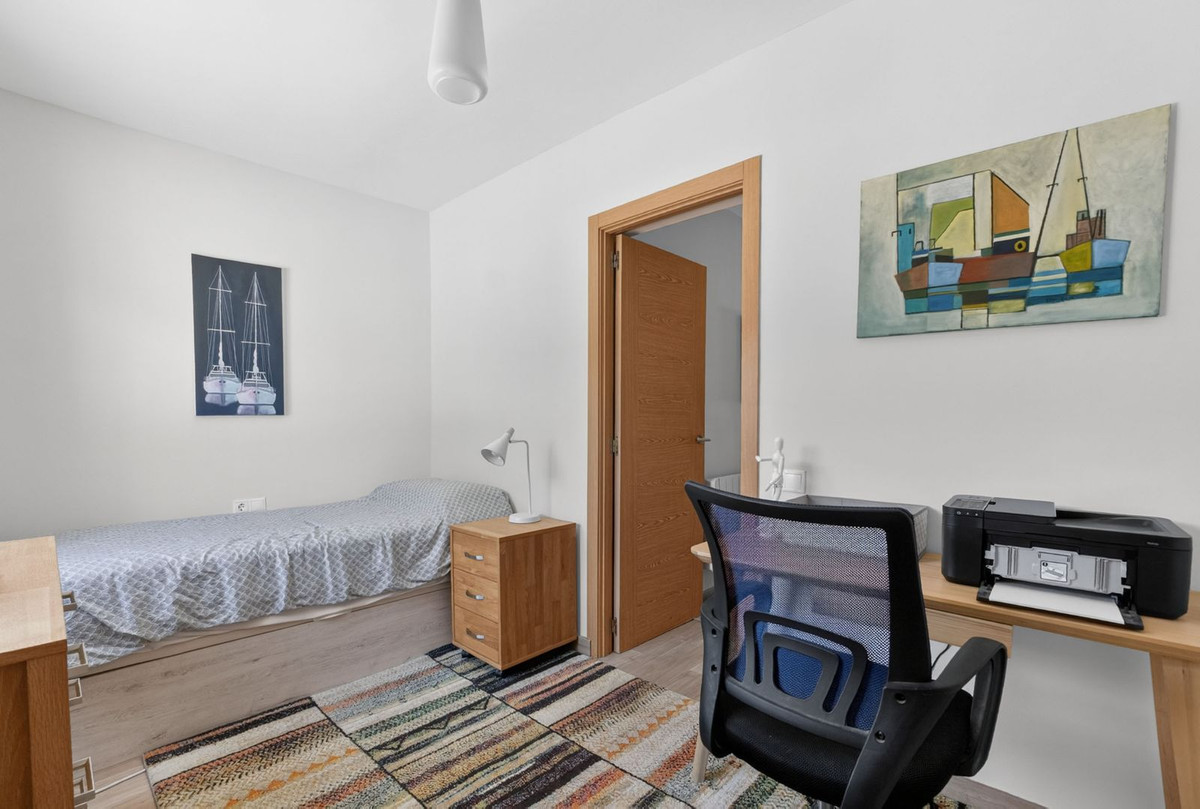 For sale - 3 Bedroom 2 Bathroom House - Semi-Detached House in Torrevieja - Torrevieja Centro  - Alicante