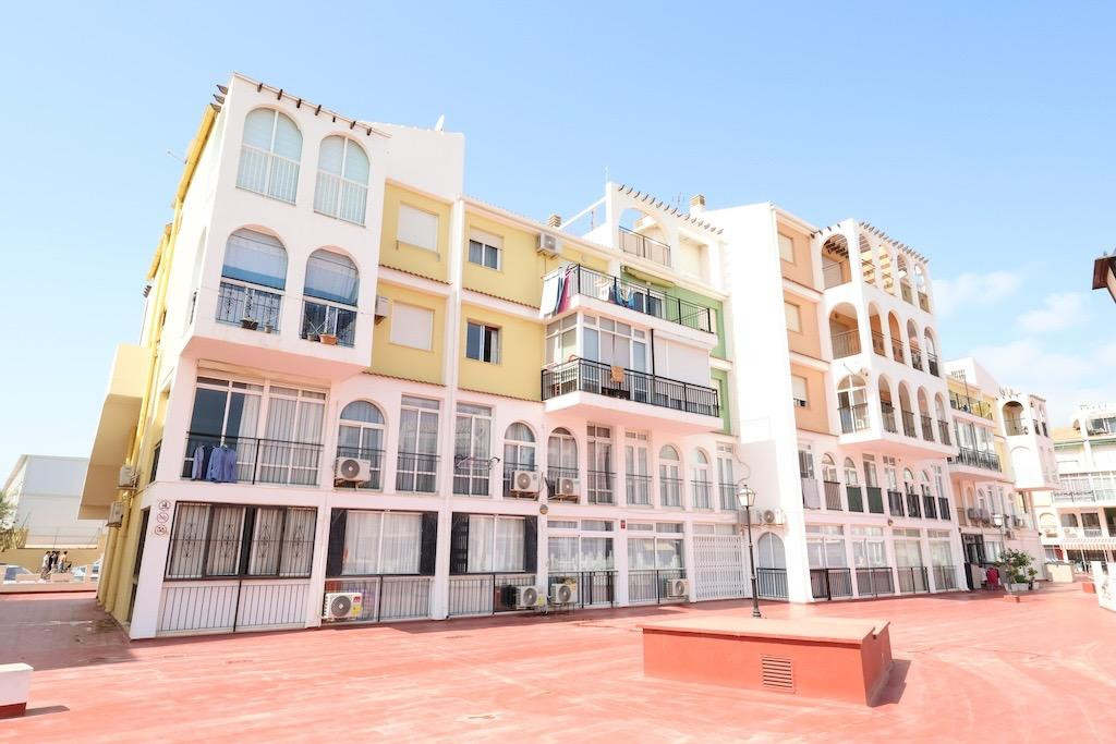 For sale - 1 Bedroom 1 Bathroom Apartment - Middle Floor Apartment in Torrevieja - La Veleta  - Alicante