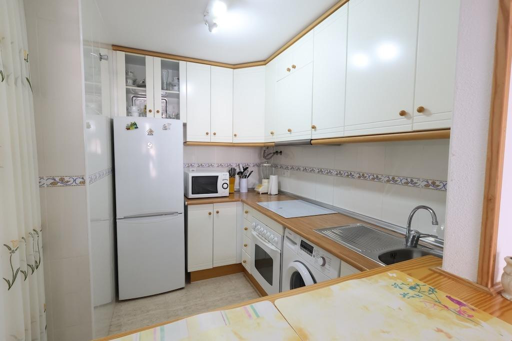 For sale - 2 Bedroom 1 Bathroom Apartment - Middle Floor Apartment in Torrevieja - La Mata  - Alicante
