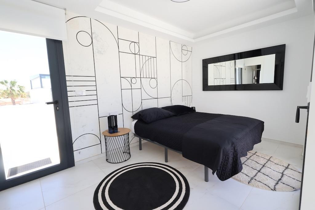 For sale - 3 Bedroom 3 Bathroom House - Detached Villa in Los Montesinos - La Marquesa  - Alicante