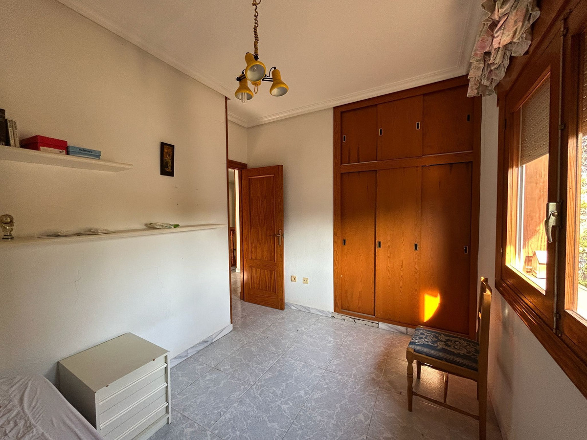 For sale - 6 Bedroom 3 Bathroom House - Detached Villa in Orihuela - Los Balcones  - Alicante